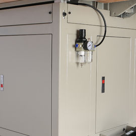 الصين آلة الخياطة التلقائي نمط التوتر للبرمجة مع 130 * 60mm المنطقة المزود