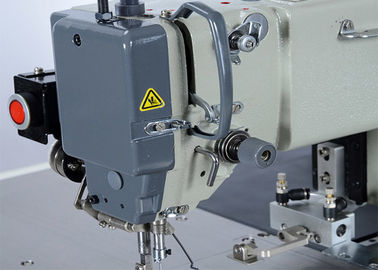 كوى القدم آلة للبرمجة والتطريز 2500rpm السرعة مع خطوة للسيارات المزود