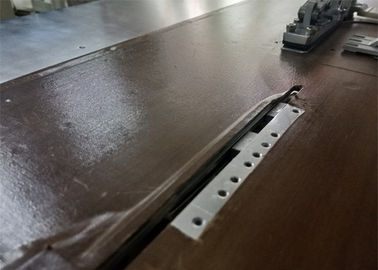آلة خياطة الصدرية الهوائية ، مزدوجة آلة Coverstitch الصناعية ذات القدرة المزود